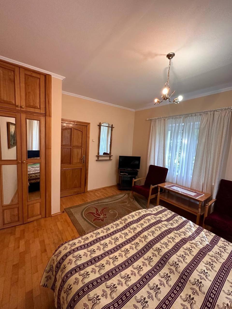 Bed and Breakfast Роксолана Truskawiec Zewnętrze zdjęcie